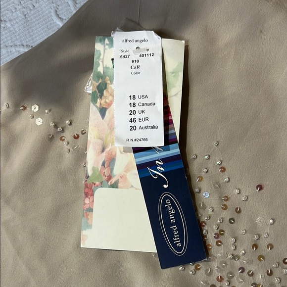 Alfred Angelo High/low sequin skirt and 2 top set. 16/18. NWT - Picture 7 of 15